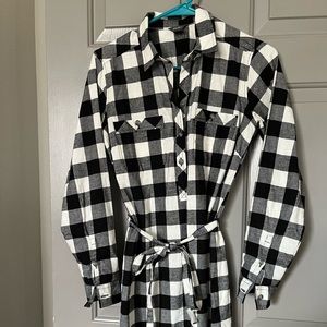 Black and white checkered Eddie Bauer dress with tie